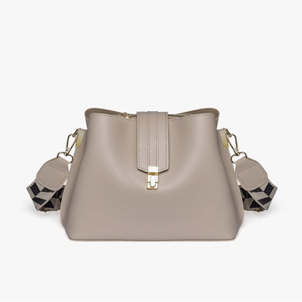 NWT Olives Sophie Bucket Bag - Khaki